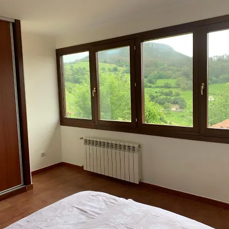 アパート La Peral La Peral (Salas, Asturias)