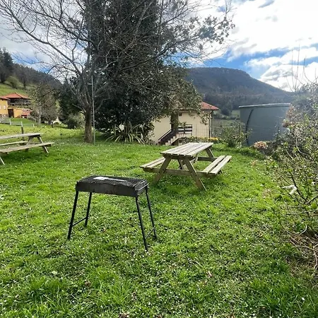 アパート La Peral La Peral (Salas, Asturias)